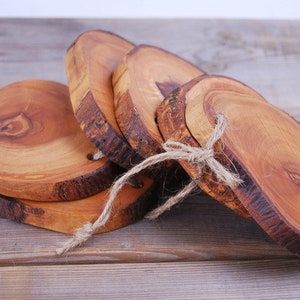 Drink Coasters Set  Olive Wood / 6 coasters
