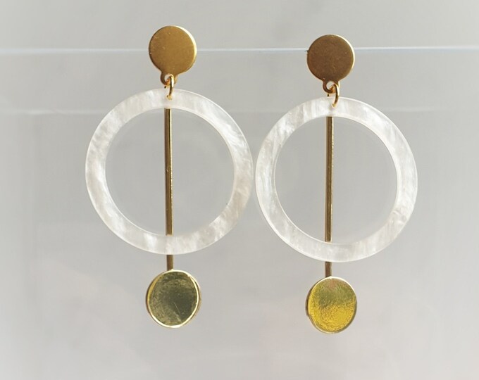 Retro Earrings Steel Stainless Resin Freshwater Pearl Earrings with Plug Hanging Resin Hoop Statement Gifts for Women Earrings