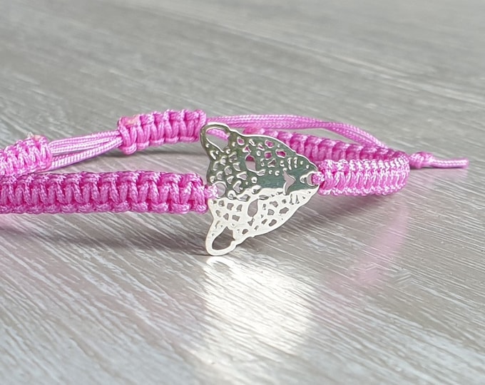 Handmade macrame bracelet leopard filigree bohemian. You can choose the color of the macrame.