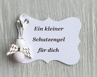 20 Schutzengel Anhänger + 20 Kärtchen Taufe Kommunion Glückbringer Charm versilbert Gastgeschenk Engelchen Vermerk personalisierbar