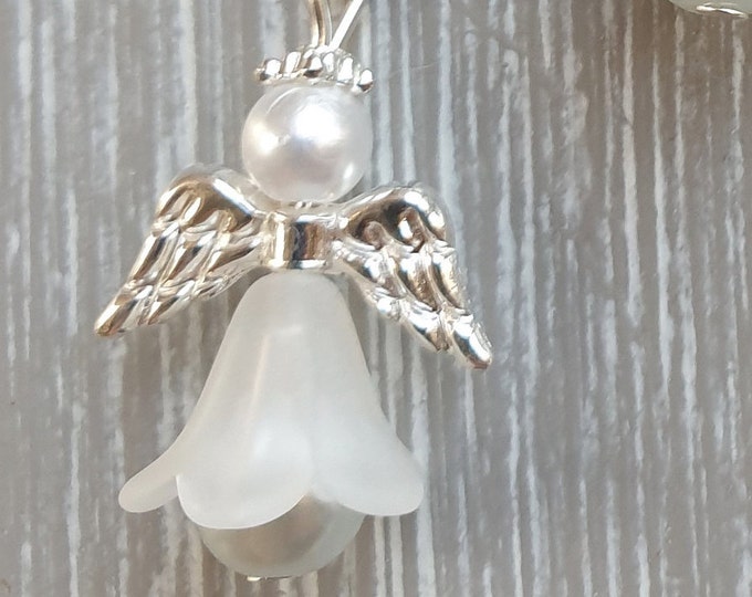 10 guardian angel pendants angel baptism communion pearls wedding lucky charm silver plated guest gift lace green.