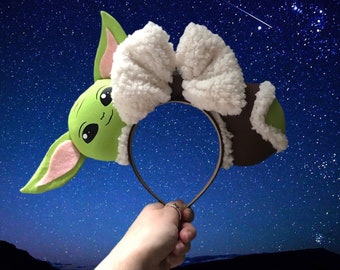 The Child Ears / Star Wars Inspired Ears / Baby Yoda Inspired Disney Ears / Star Wars Inspired Mickey Ears / Grogu Inspired Ears