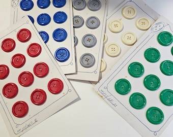 Bouton vintage, bouton années 50, bouton bleu, bouton vert, bouton beige, bouton rouge, bouton gris, bouton blanc, bouton marron, bouton cadeau vintage