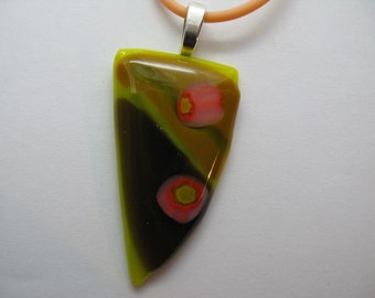 Triangle (necklace)