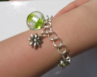 Bracelet with green discs