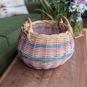 pink + blue round basket with handles | vintage boho bohemian eclectic