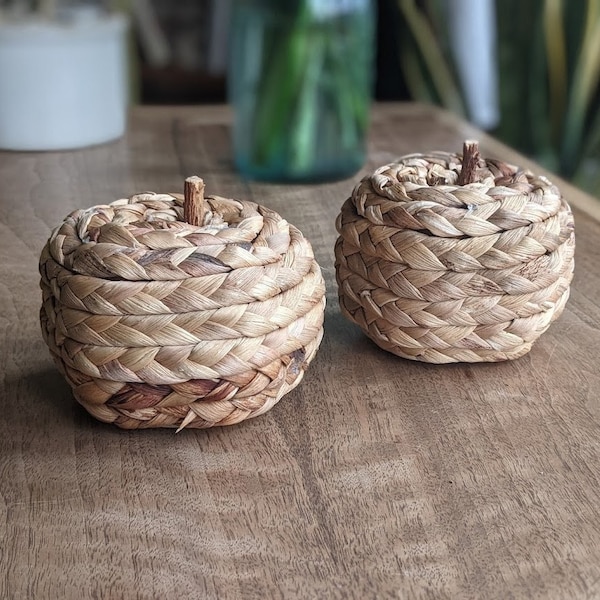 two small woven wicker jute pumpkin apple decorations | rustic country farmhouse kitchen