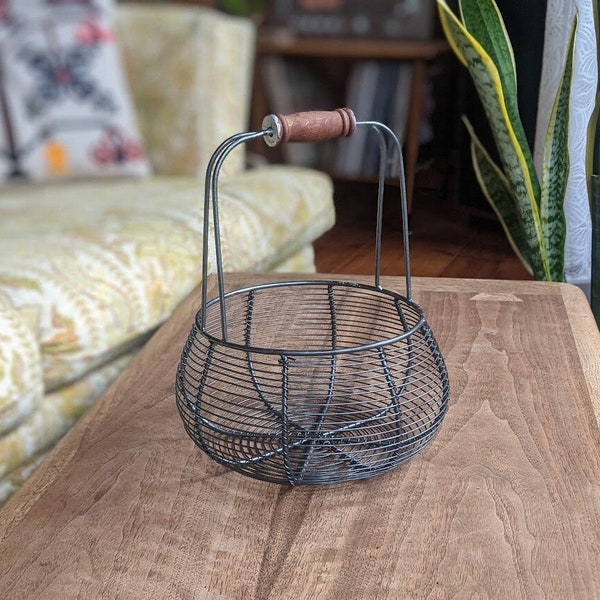 Wire Egg Basket Etsy
