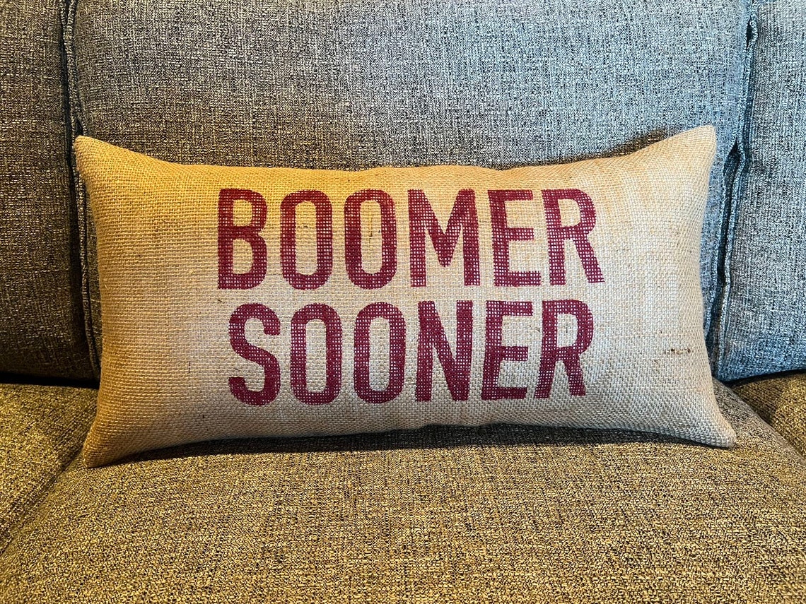BOOMER SOONER HALFTONE PILLOW W/PIPING main image 0