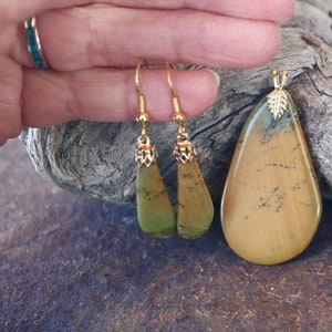 Avocado Jasper Pendant & Earring Set