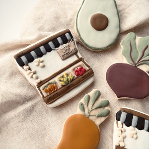 Vegan farmers market theme cookies | produce cookies | veggie cookies | fruit cookies