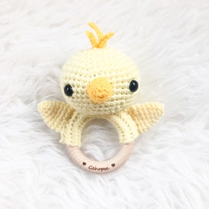 Crochet pattern baby rattle chick Lilou image 1
