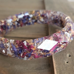 Mixed Flower Silver Gold Flake Resin Bangle- Real Gold Flake Jewelry- Resin Bracelet- Bangle- Gold Bracelet - Resin Bangle- Wrist Bracelet