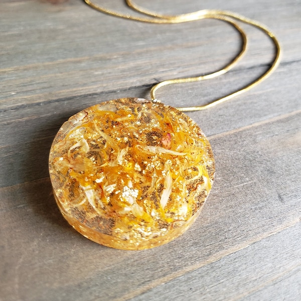 Marigold Flower Resin Necklace- Handmade Necklace- 18 Karat Gold Necklace- Colorful Flower Jewelry- Resin Pendant Necklace- Real Flower