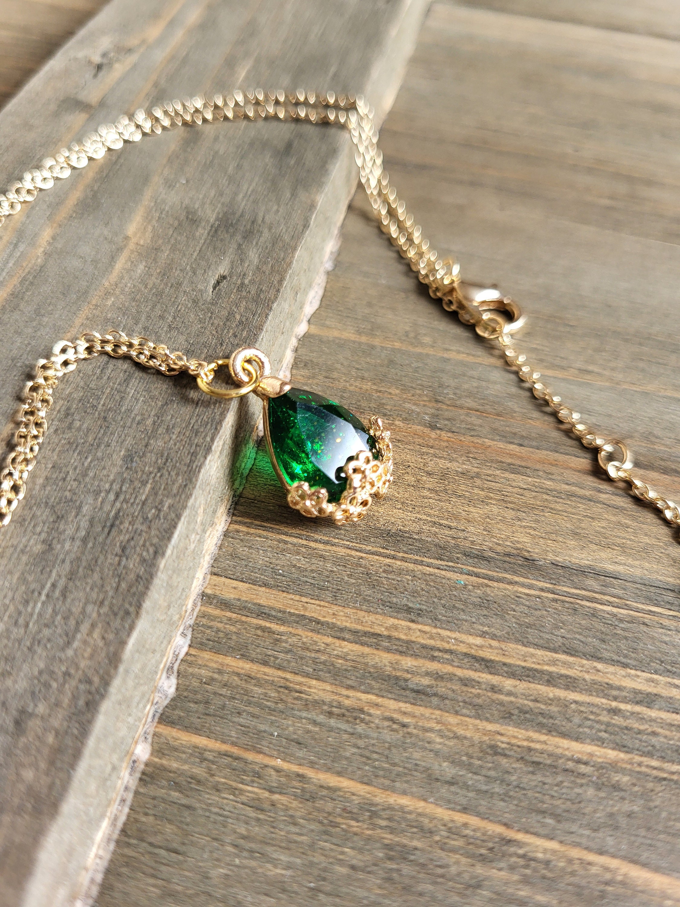 Green Stones and Crystal - Necklace