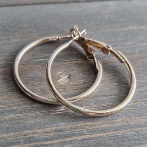 18k Gold Hoop Earrings- 18k Gold Plated Stainless Steel Hoop Earrings- Gold Hoops- Gold Earrings- Medium Gold Hoop Earrings- 30mm Minimalist