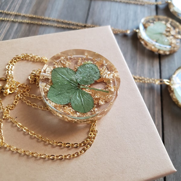 Authentic Four Leaf Clover Resin Necklace- 18 Karat Gold Necklace Chain- Real Clover Necklace- Flowers in Resin- Shamrock Pendant- Clovers