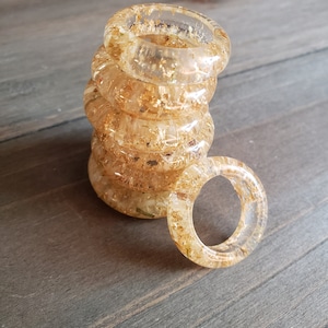 Jasmine Flower Resin Ring- Gold Flake Jewlry- White Rings- Dried Flowers- Gold Rings- Flower Resin Rings- Stacking Rings- Flower Petal Rings