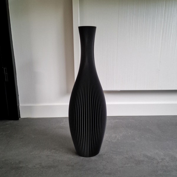 Floor Vase STELLA Matte Black, 3D Printed Striped Decoration Vase for Dried Flowers Made from Recycled Bio-Plastic