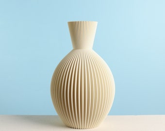 3D Printed Vase "LUNA" Ivory White for Dried Flowers, Eco-Friendly Table Decor Made from Recycled Bio-Plastic
