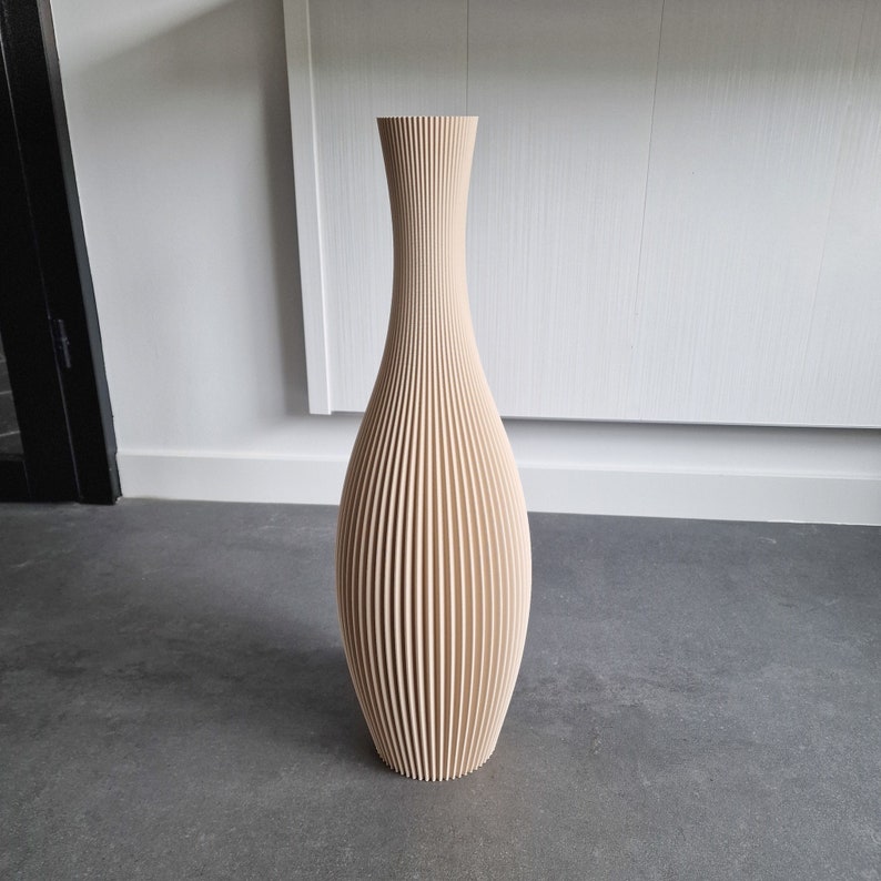 Floor Vase STELLA Beige, 3D Printed Striped Decoration Vase for Dried Flowers Made from Recycled Bio-Plastic immagine 1