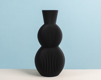 Decorative Vase "NOVA" for Dried Flowers, Matte Black 3D Printed Home Gift Made from Recycled Bio-Plastic