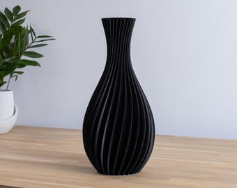 Matte Schwarze Spiralvase ROSA - 3D Gedruckte Vase mit verdrehtem Design - aus recyceltem Bioplastik