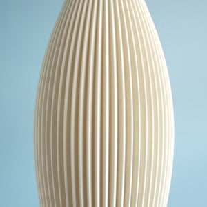 Floor Vase STELLA Ivory White, 3D Printed Striped Decoration Vase for Dried Flowers Made from Recycled Bio-Plastic Bild 4