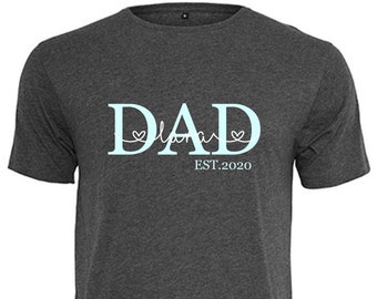 T-shirt PAPA Est mit Namen personalisiert | Dad shirt mit Datum | mehrfarbiger Druck mit glänzend oder matt gold silber türkis