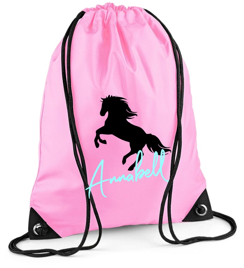 Sac à cordon personnalisé avec nom imprimé Motif cheval cabré & nom Sac à cordon avec motif cheval pour fille rosa