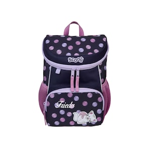 kleiner Kinderrucksack mit Namen | Katze Caty Cat für Mädchen | kleiner lila Rucksack mit Brustgurt, Netztaschen & gepolsterten Trägern