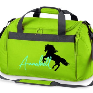 Borsa da equitazione personalizzata con stampa del nome Motivo cavallo rampante con nome Borsa da trasporto e sportiva per ragazze per l'equitazione apfelgrün