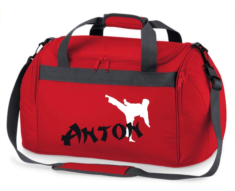 Sporttasche mit Namen Motiv Karate in weiß & rot für Jungen und Mädchen Reisetasche zum Umhängen taekwondo Judo Kampfsport rot