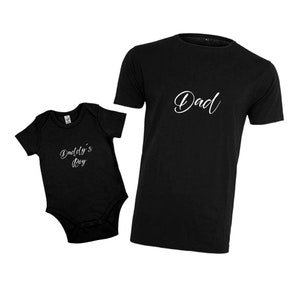 personalisierter Babybody T-Shirt Dad & Daddys girl / boy im Set Dad-shirt als Geschenk im set mit Strampler als Partnerlook Set schwarz Dad/Girl