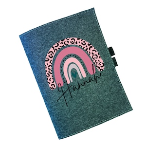 Funda de cuadernillo en U de fieltro con nombre | Funda protectora personalizada pasaporte de la madre certificado de vacunación | Funda para cuaderno infantil niño niña DINA5 | Arcoíris