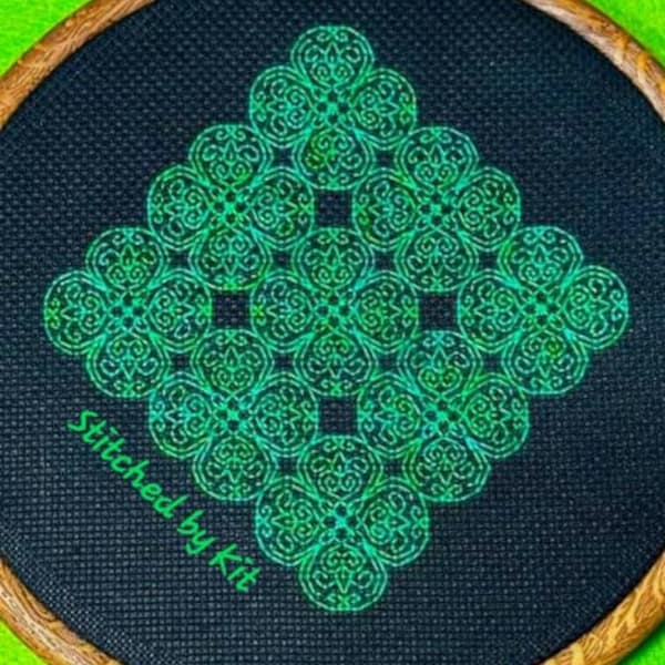 9 Shamrocks Blackwork Chart