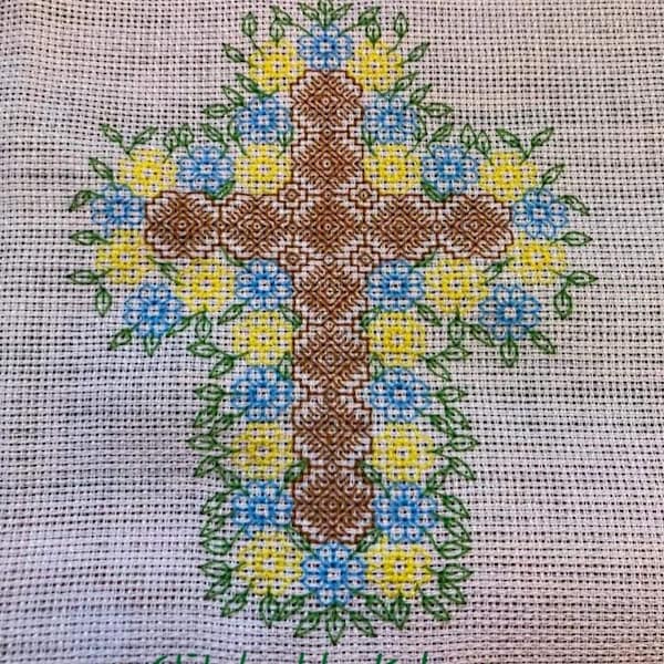 Cross with Flowers Blackwork Chart