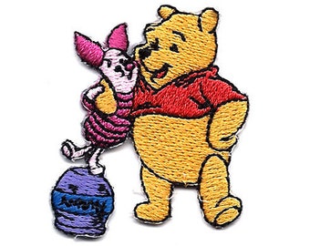 Iron on patches - WINNIE THE POOH WINNIE & TIGGER Disney - yellow -  7,5x6,4cm - Application Embroided badges | Catch the Patch - your store for