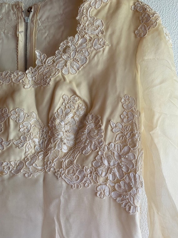 Vintage Floral Lace Long Sleeve Wedding Gown main image 1