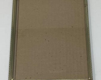 Vintage 8x10 gold metal picture frame