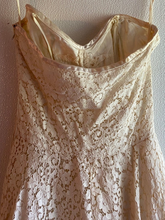 Vintage strapless handmade lace dress - image 4