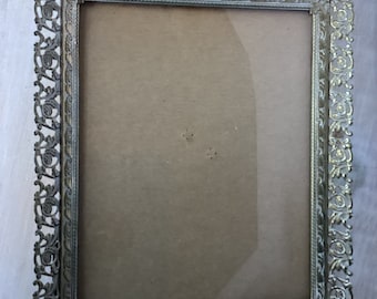 Vintage 8x10 ornate gold and white picture frame