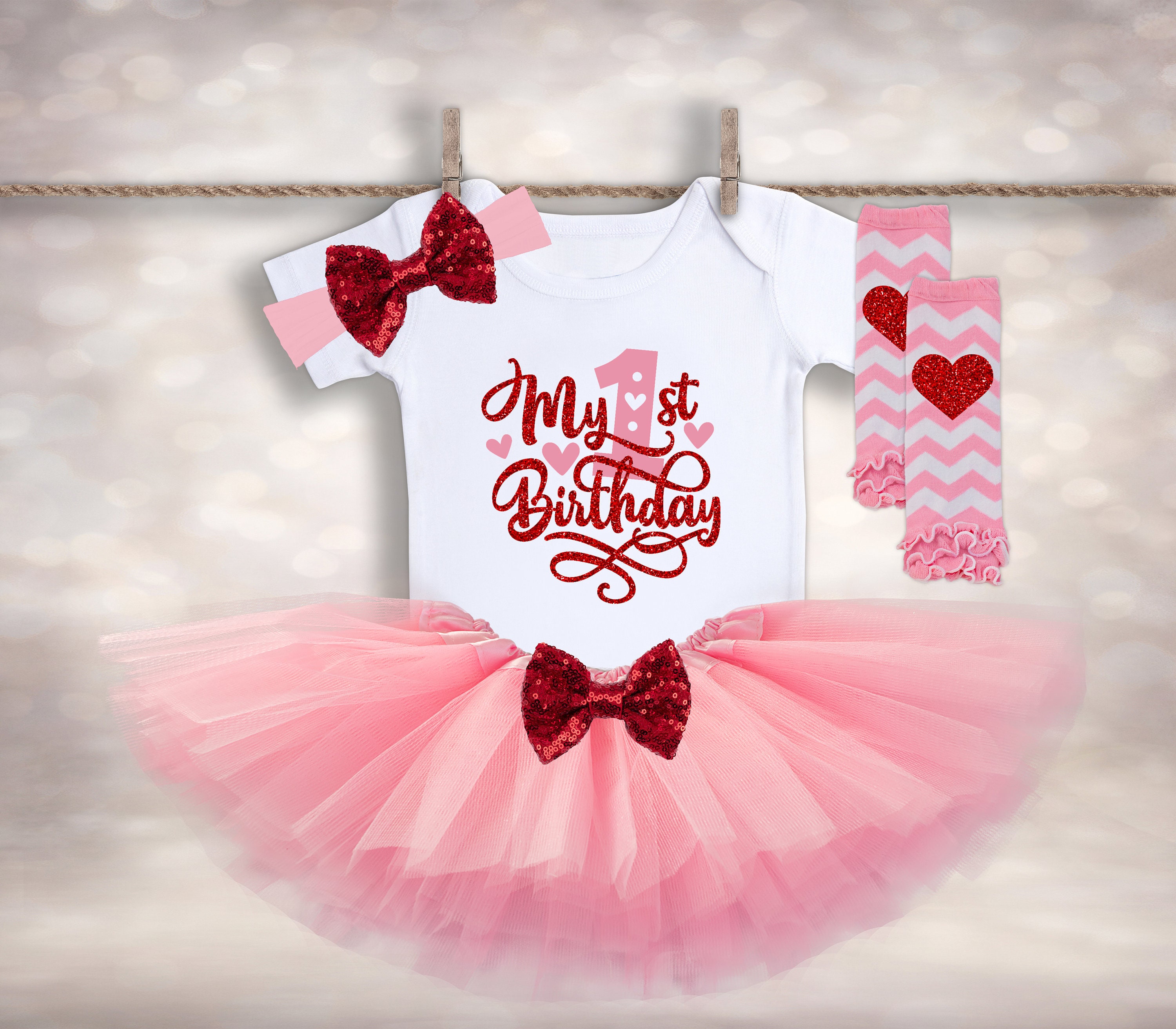 20 Cutest First Birthday Outfits for Baby Girls  1st birthday girls, Baby  girl birthday, Birthday cake smash