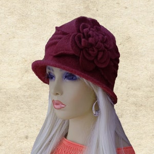 Felted Wool Brimmed Winter Hat: Women&#39;s Warm Floral Cloche