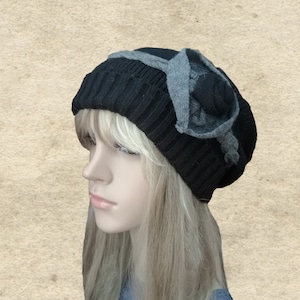 Stricken Wollmischung Baskenmütze: Verschönerte Slouchy Wintermütze