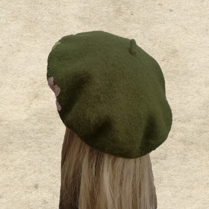 Green Beret Hat, Winter Wool Beret, Felted Wool Beret, Olive Women's