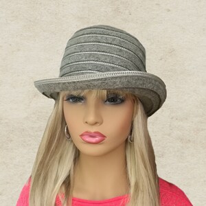 Gray Wool Felted Brimmed Hat: Foldable Winter Fashion