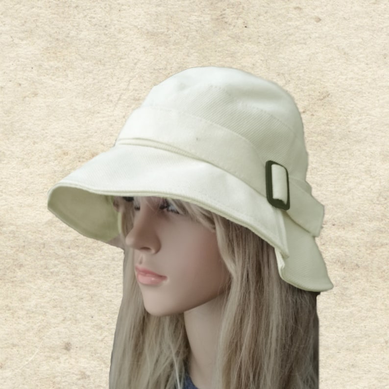 Cloche Summer Sun Hat: Brimmed Women's Fashion Hat Cream