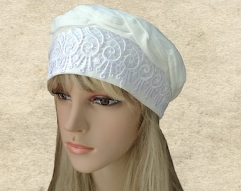 Linen Chemo Hat with Lace: Modern Head Covering for Women