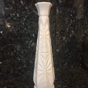 Vintage White Milk Bud Vase 9&quot; Starburst Design